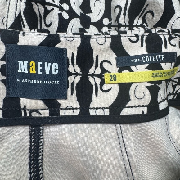 Anthropologie Black and Cream Patterned Cropped Pants - Picture 4 of 7